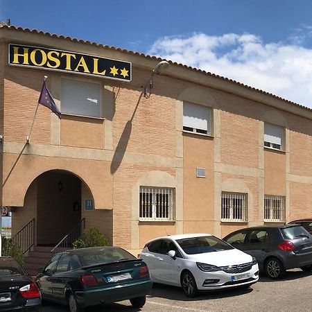 Hostal 82 Olias del Rey ภายนอก รูปภาพ