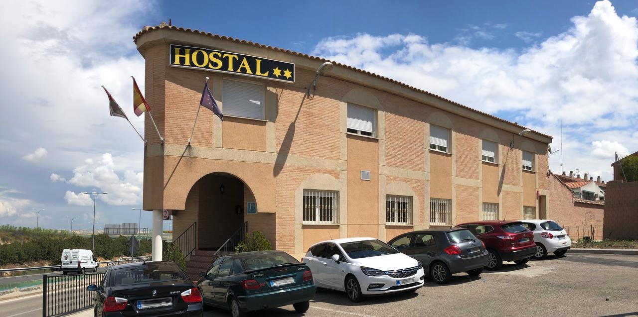 Hostal 82 Olias del Rey ภายนอก รูปภาพ
